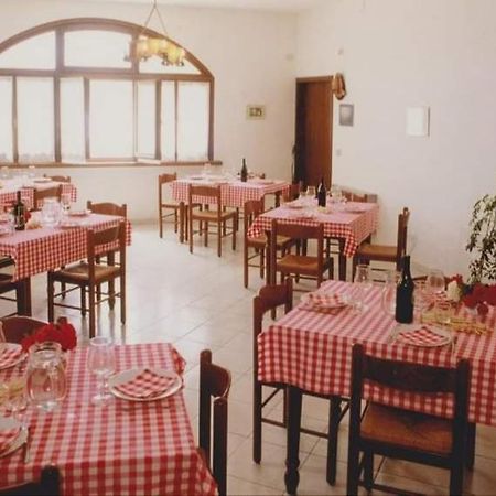 Вілла Az. Agr. Cascina Castellera Serravalle delle Langhe Екстер'єр фото